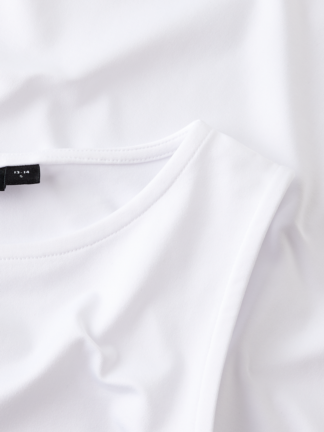 model_shot-front_full